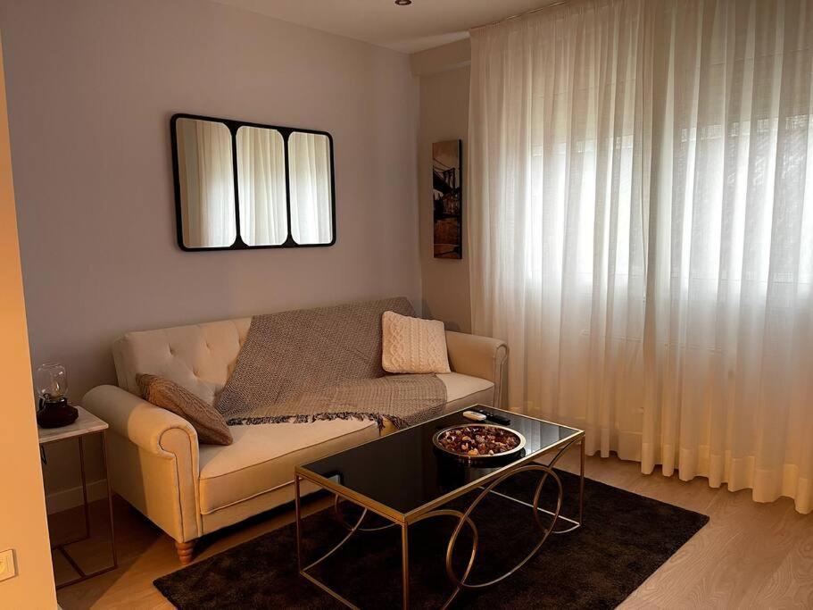 Piso En El Centro De Ferrol Recien Reformado. Apartman Kültér fotó