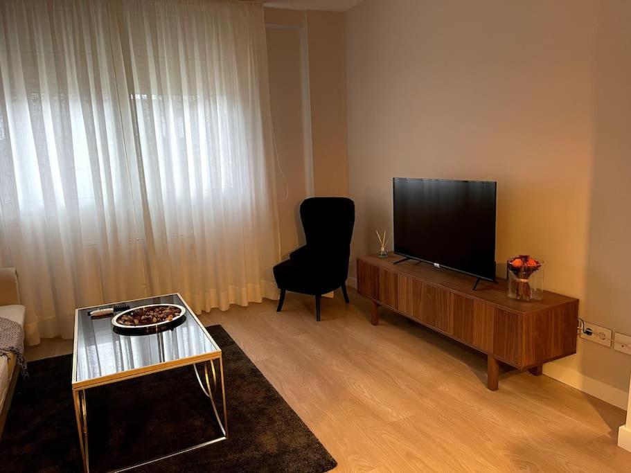 Piso En El Centro De Ferrol Recien Reformado. Apartman Kültér fotó